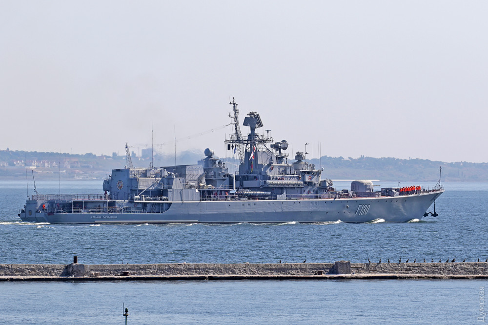 乌克兰海军与北约舰艇在黑海进行演练
