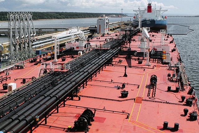 俄官员：美从俄进口石油量一周增长43%