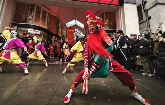 舞动新春，共享欢乐——广东英歌赴英国伦敦参加演出