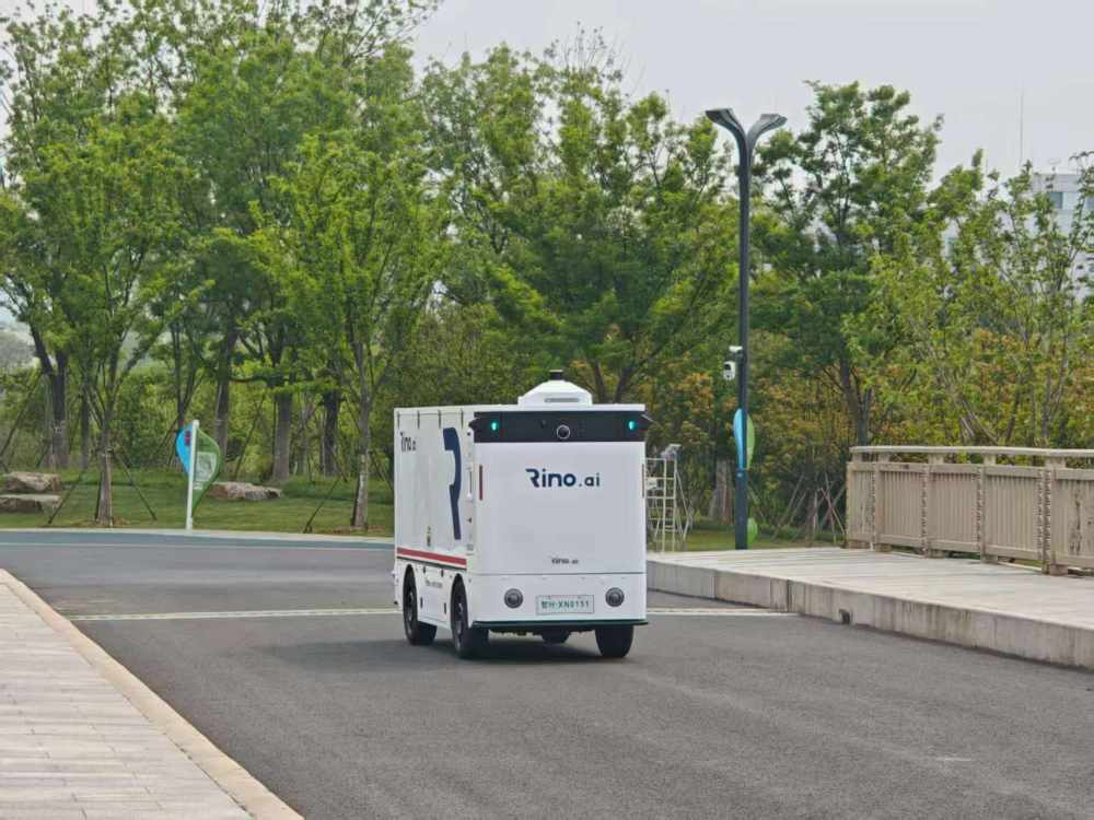 深圳无人车一线城市居首 无人配送迈入规模化临界点