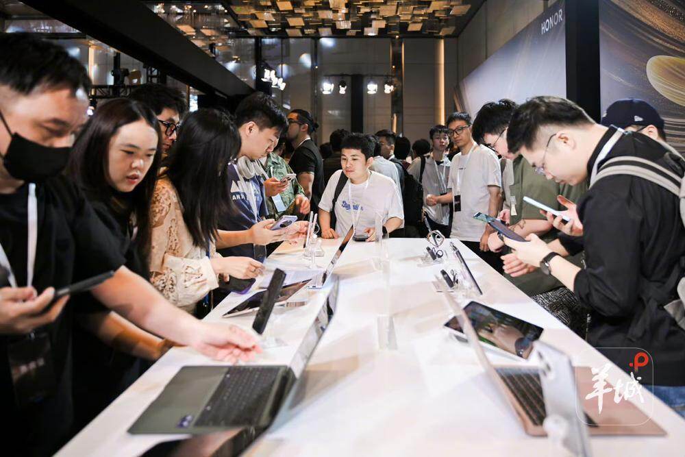 广货“新三样”闪耀全球市场！产业跃迁勾勒智能生活新图景